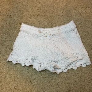 Children’s white lace shorts